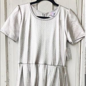 ❣️FINAL PRICE❣️LulaRoe Elegance Amelia Silver